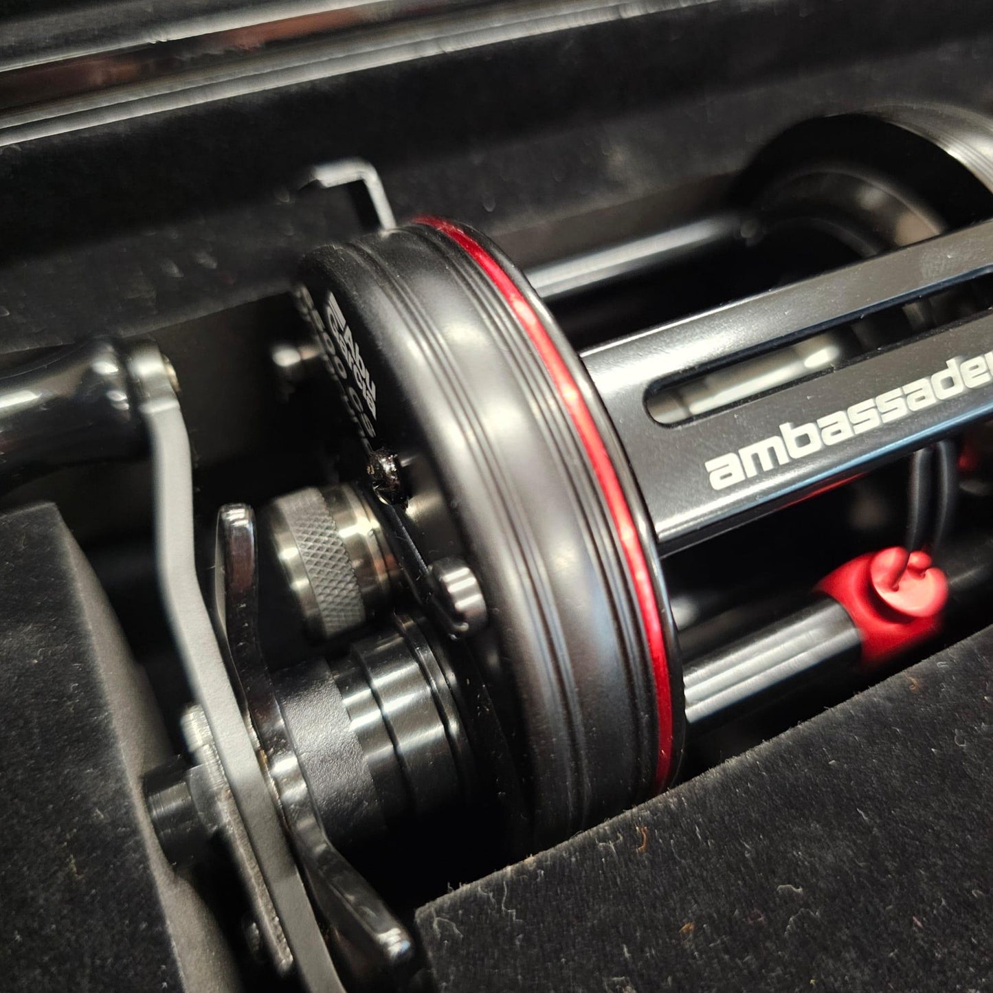 Abu Garcia Abu Garcia N.B. - Ambassadeur New Century Edition Ursprung Rolle RH + Uhr - Knicklicht GmbH