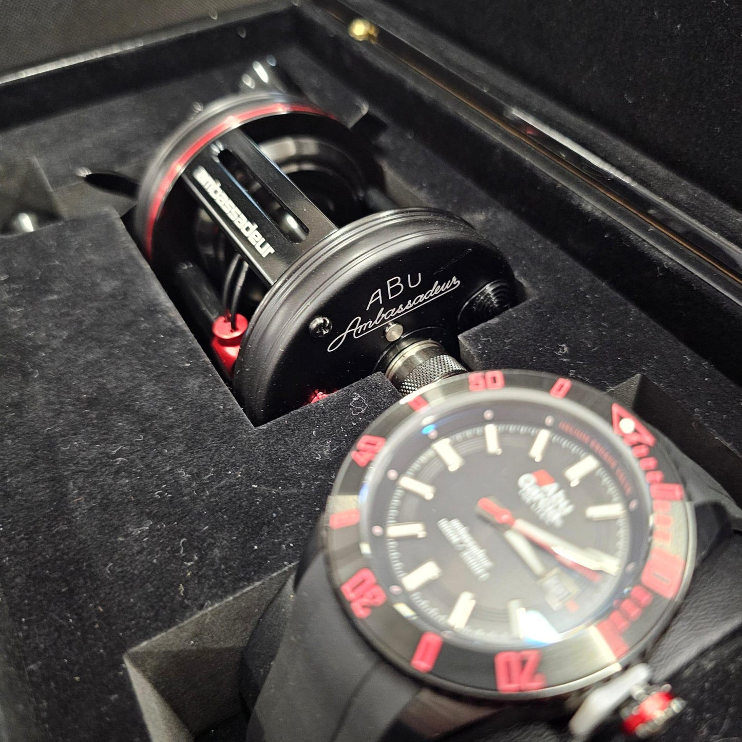 Abu Garcia Abu Garcia N.B. - Ambassadeur New Century Edition Ursprung Rolle RH + Uhr - Knicklicht GmbH