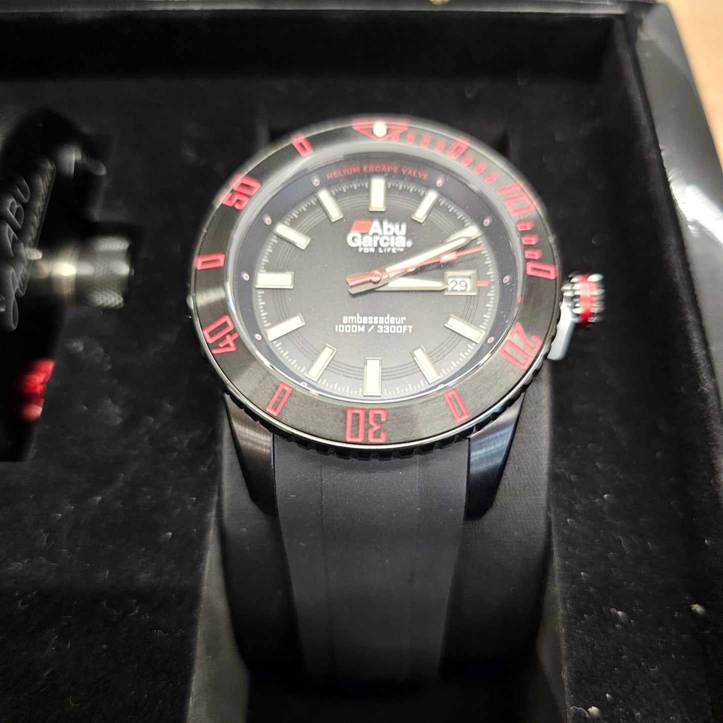 Abu Garcia Abu Garcia N.B. - Ambassadeur New Century Edition Ursprung Rolle RH + Uhr - Knicklicht GmbH