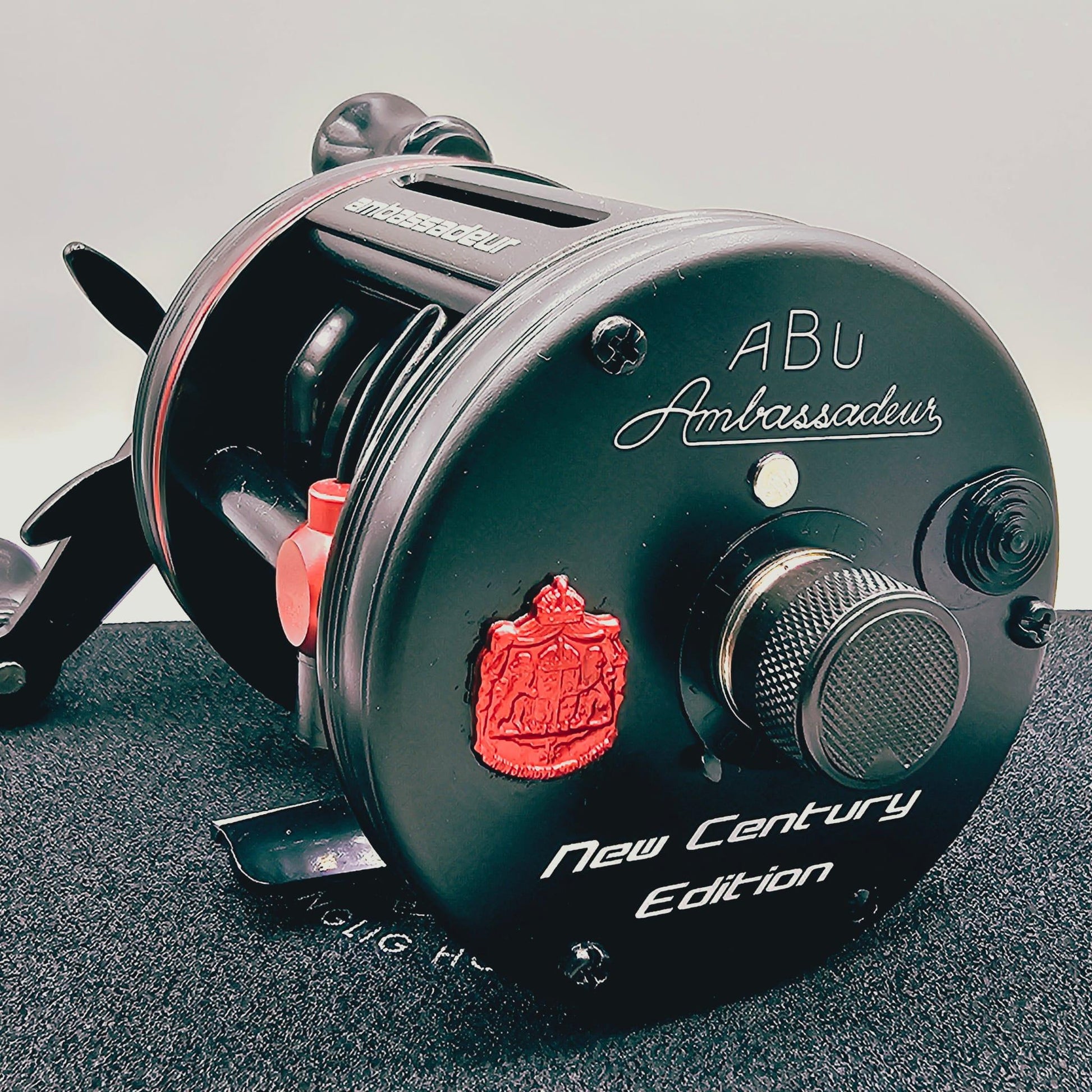 Abu Garcia Abu Garcia N.B. - Ambassadeur New Century Edition Ursprung Rolle RH + Uhr - Knicklicht GmbH